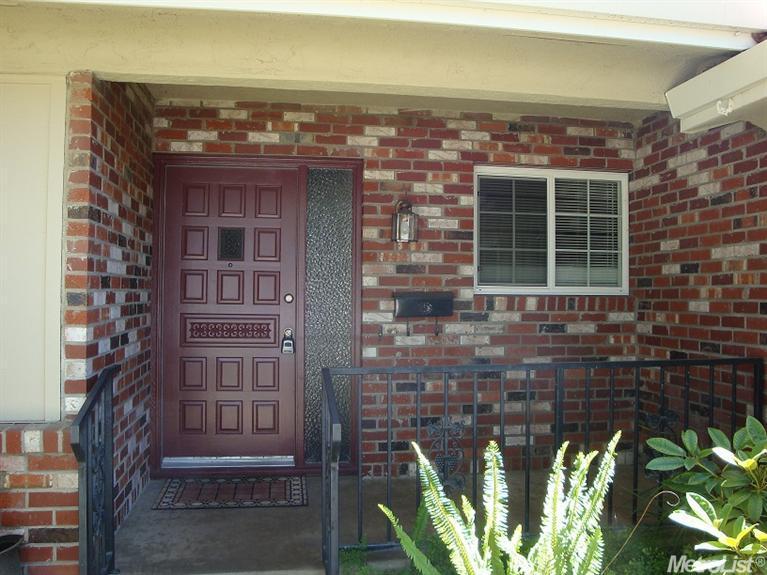 831 Tilden Dr, Lodi, CA 95242 photo 2