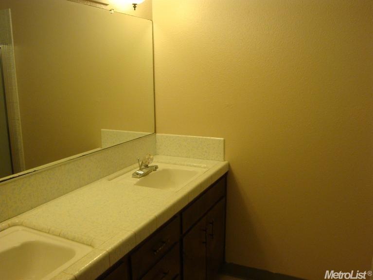 831 Tilden Dr, Lodi, CA 95242 photo 13