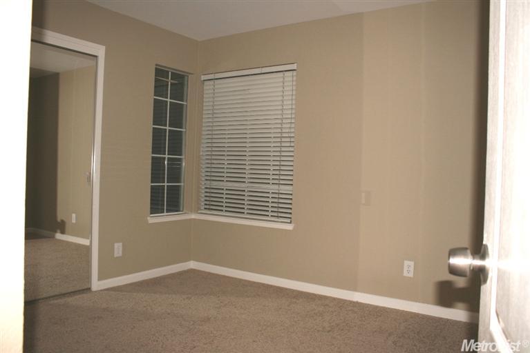 501 Waddell, Modesto, CA 95357 photo 16