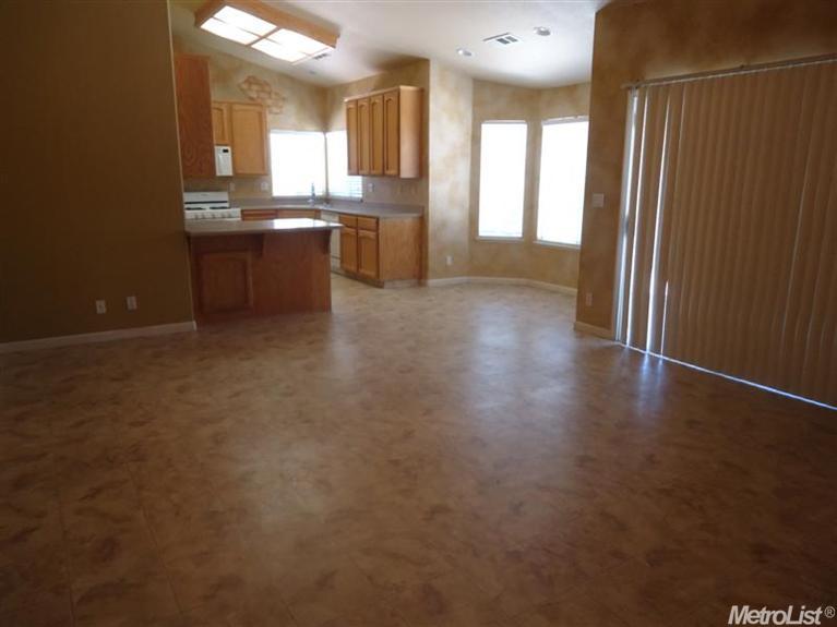 7419 Deforest Ct, Hughson, CA 95326 photo 9