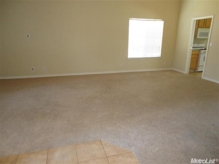 7419 Deforest Ct, Hughson, CA 95326 photo 4