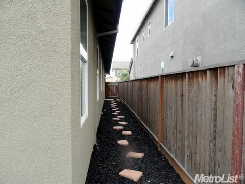 1123 Balzo, Manteca, CA 95337 photo 4