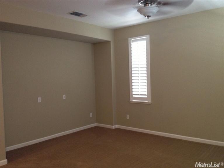 1076 Sallie, Tracy, CA 95376 photo 3