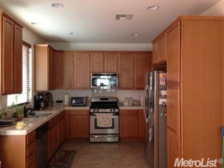 16471 Adobe Ct, Lathrop, CA 95330 photo 2