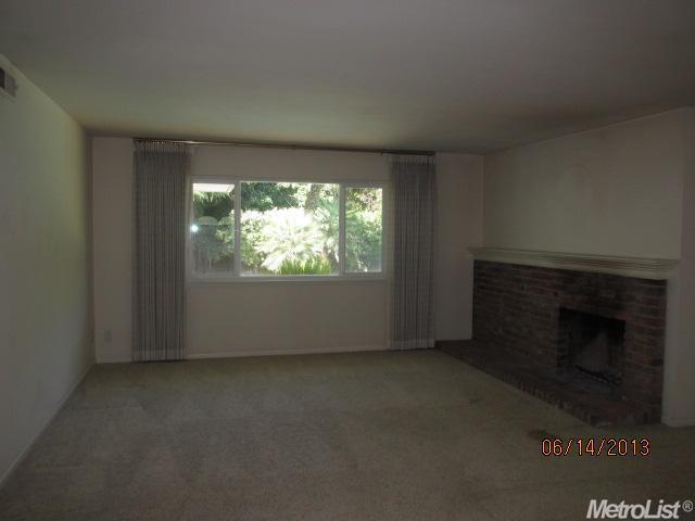 4765 Hixon Cir, Carmichael, CA 95608 photo 2