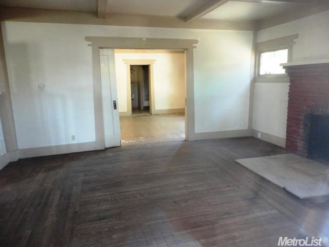 117 Angelus, Turlock, CA 95380 photo 4