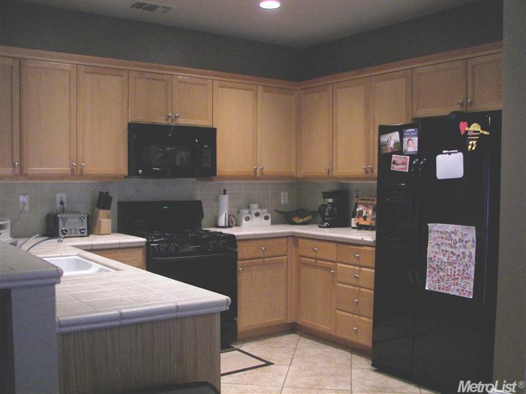 4085 Pathway Ln, Turlock, CA 95382 photo 9