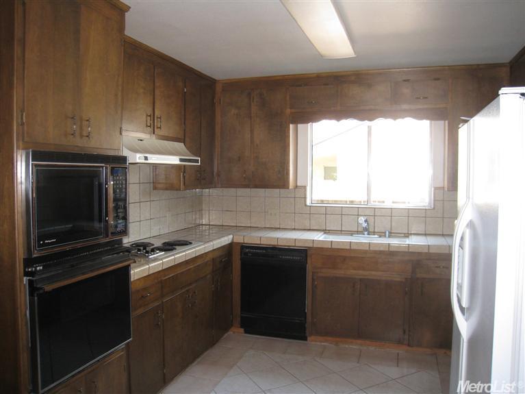 2361 Drew Ave, Turlock, CA 95382 photo 2