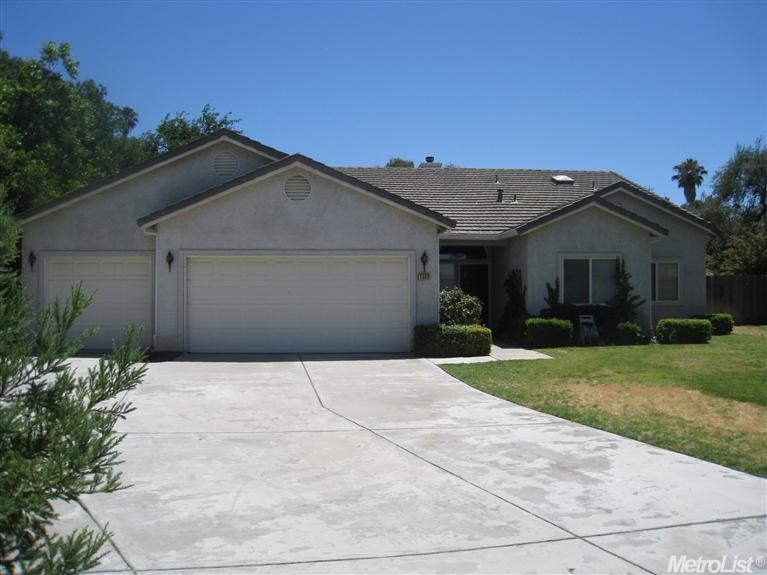 1500 Delaware Ct, Turlock, CA 95382 photo 1