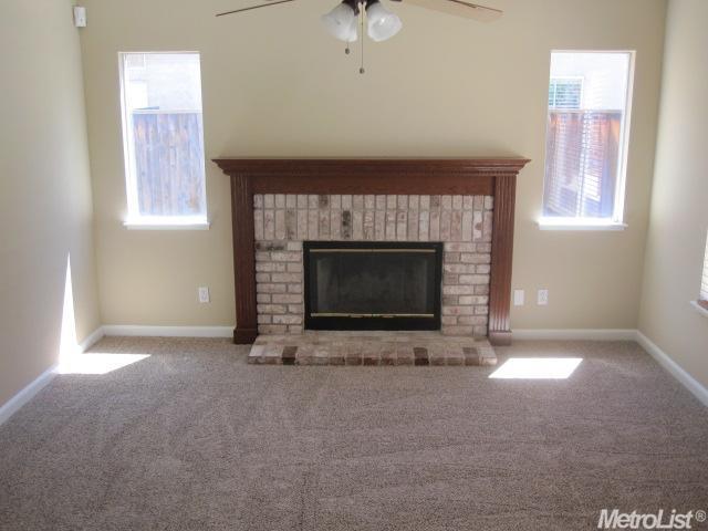 1422 Whittingham Dr, Tracy, CA 95377 photo 3