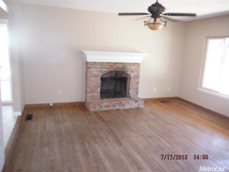 1617 Dwight Ln, Modesto, CA 95350 photo 3