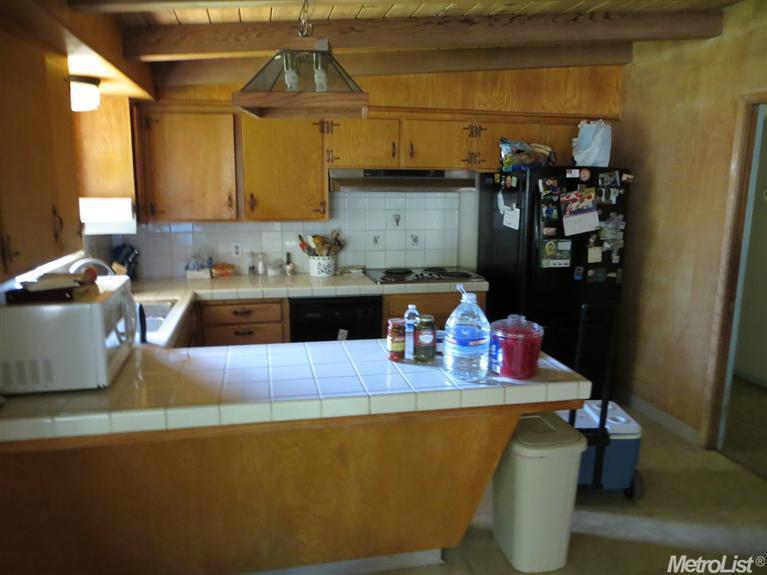 11114 E Comstock Rd, Stockton, CA 95215 photo 8