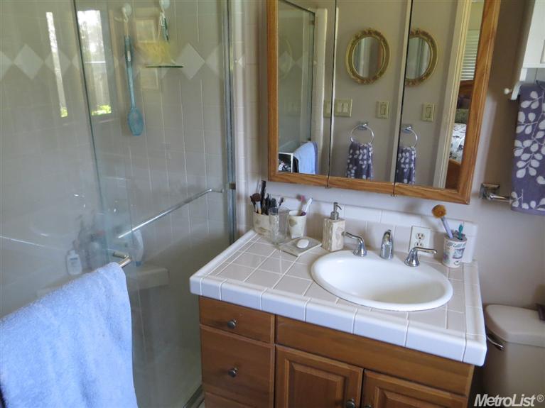 11114 E Comstock Rd, Stockton, CA 95215 photo 15
