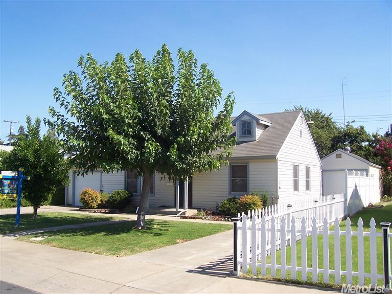 530 Eureka Ave, Lodi, CA 95240 photo 1