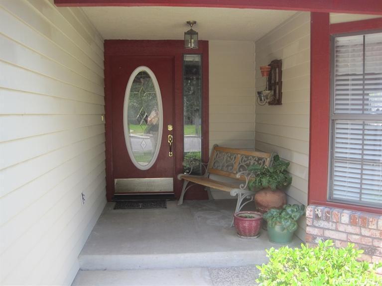 2053 Sheldon Dr, Modesto, CA 95350 photo 2