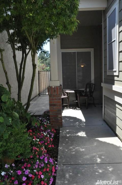 709 Diamond Gln, Folsom, CA 95630 photo 2