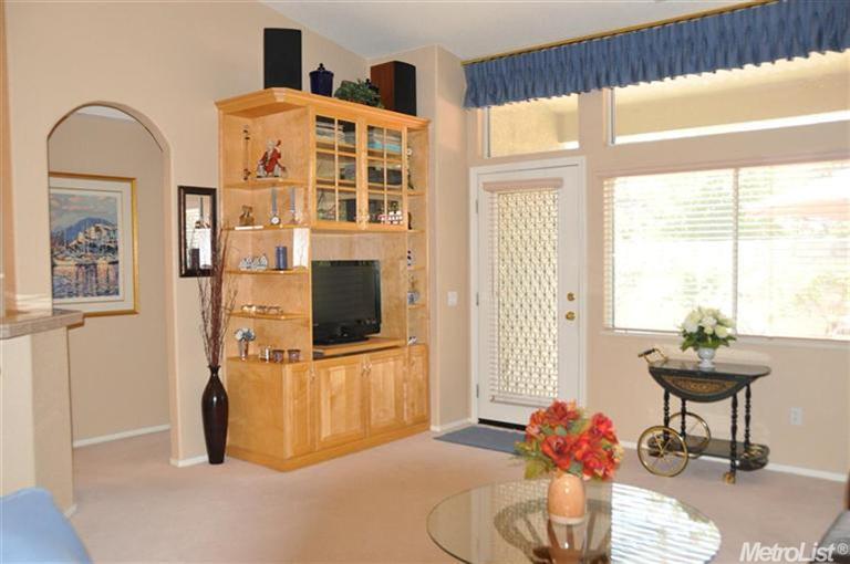 709 Diamond Gln, Folsom, CA 95630 photo 8