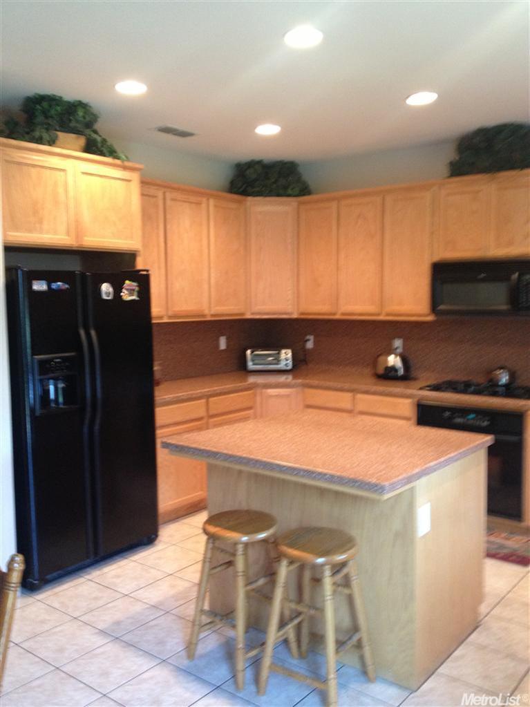 2197 Babcock Ln, Tracy, CA 95377 photo 2