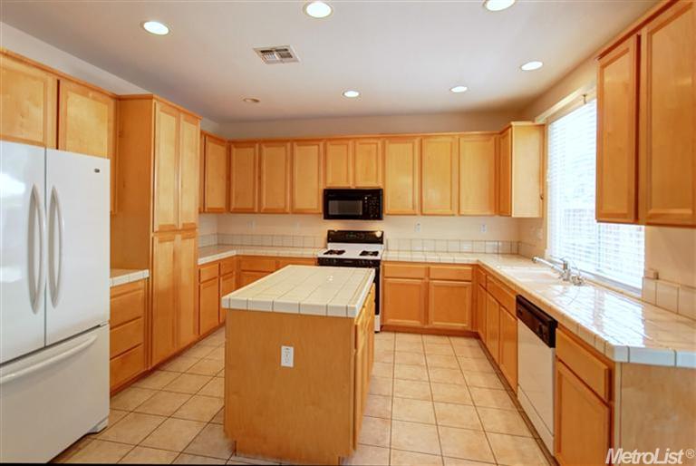 4251 Arroyo Ave, Davis, CA 95618 photo 8