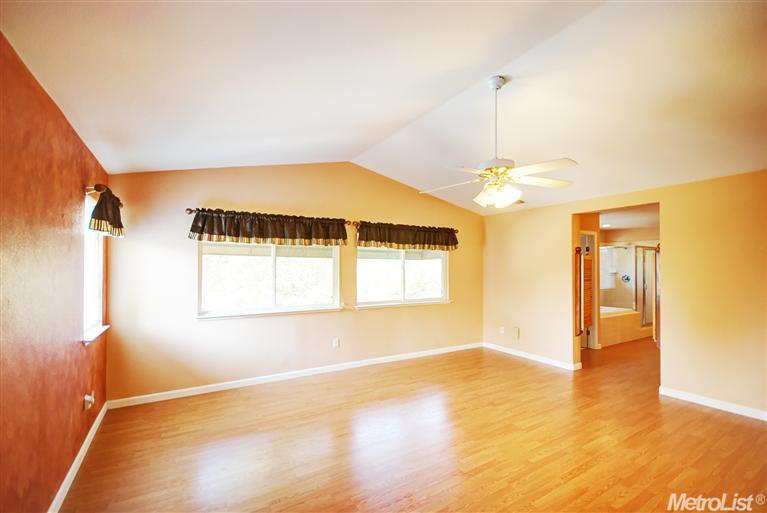 4251 Arroyo Ave, Davis, CA 95618 photo 11