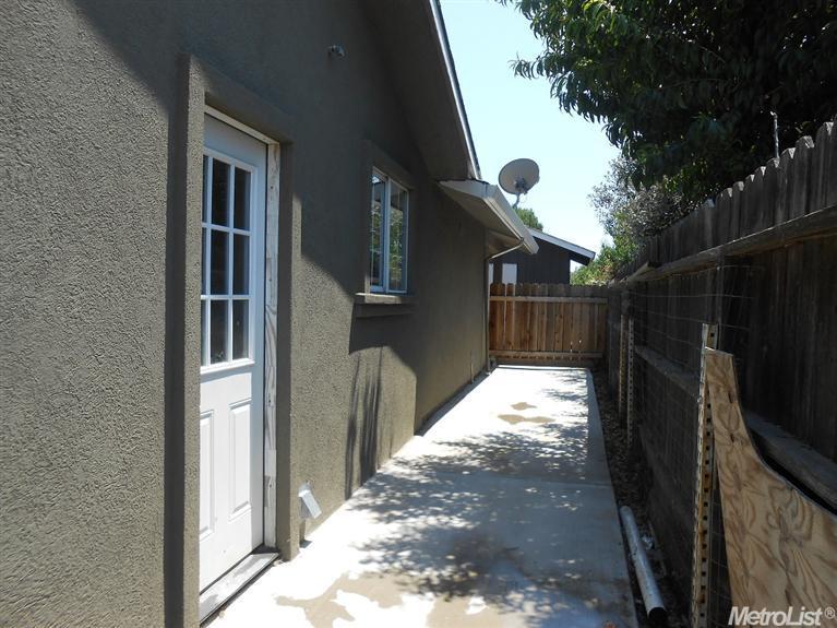 214 Downing Dr, Galt, CA 95632 photo 24