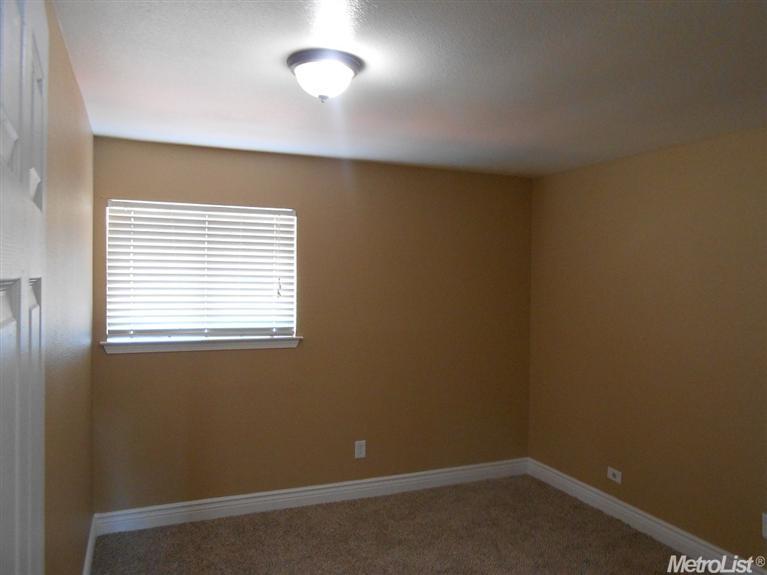 214 Downing Dr, Galt, CA 95632 photo 16