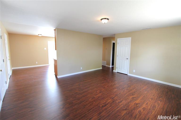 8161 Leyden St, Elverta, CA 95626 photo 4
