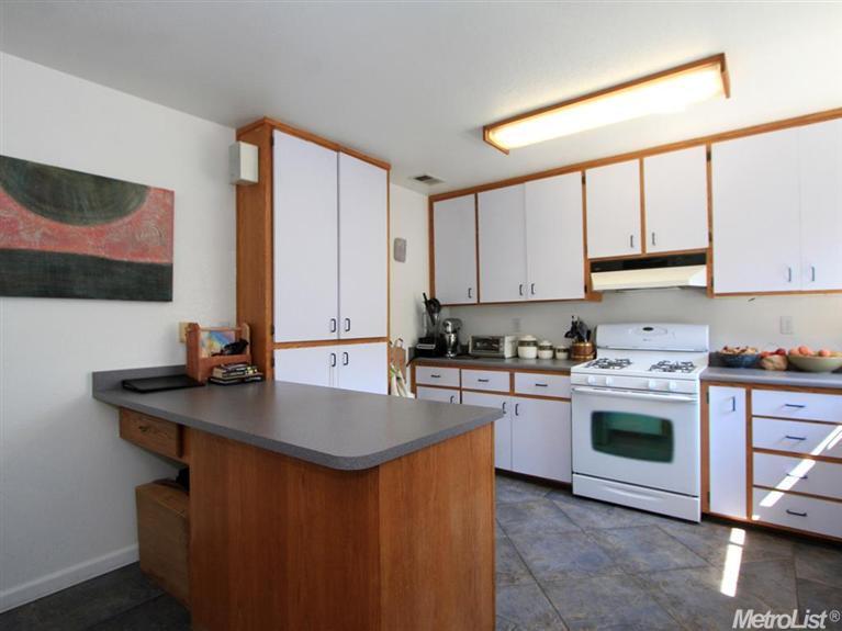 2227 Muir Woods, Davis, CA 95616 photo 4