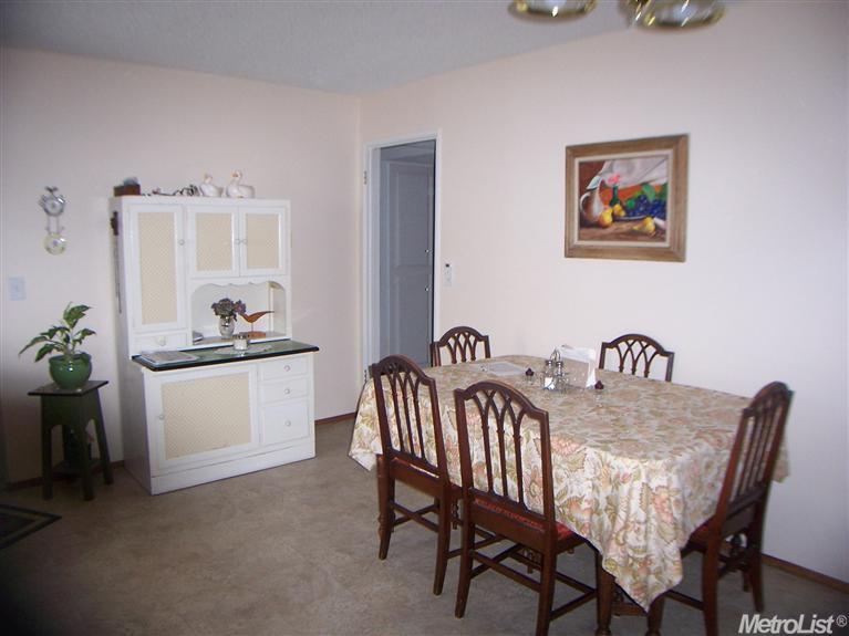 6330 Rampart Dr, Carmichael, CA 95608 photo 5