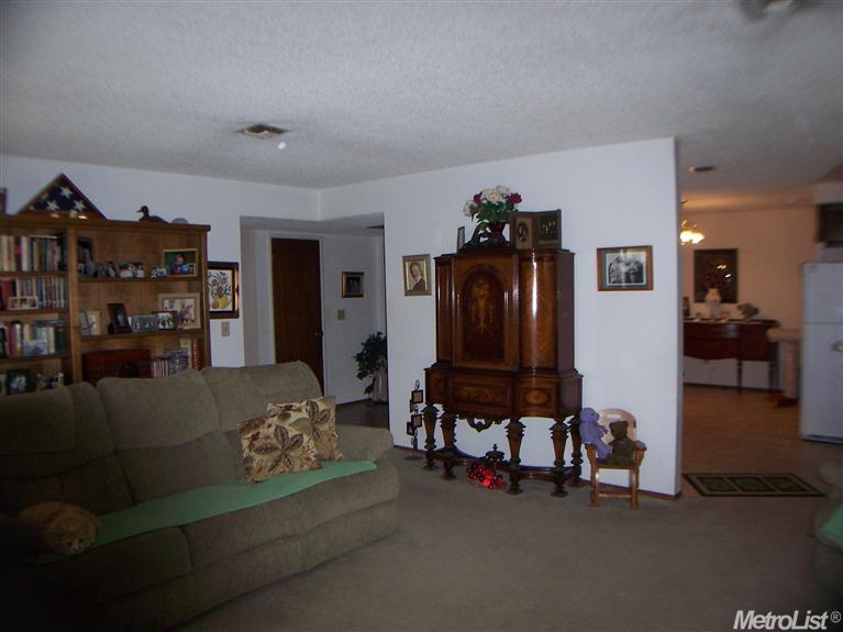 6330 Rampart Dr, Carmichael, CA 95608 photo 6