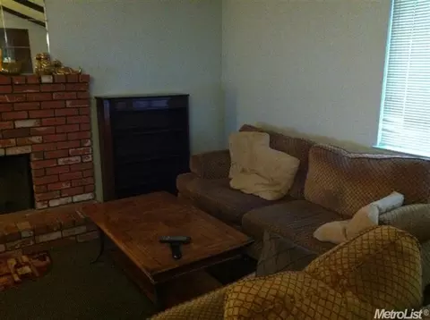 3216 Puma Way, Ceres, CA 95307 photo 4