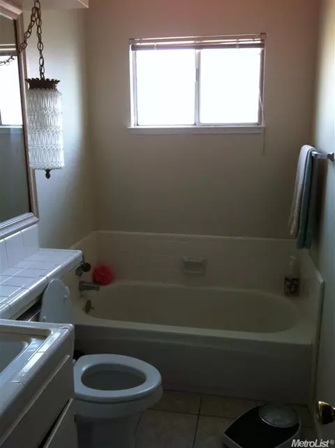 3216 Puma Way, Ceres, CA 95307 photo 11