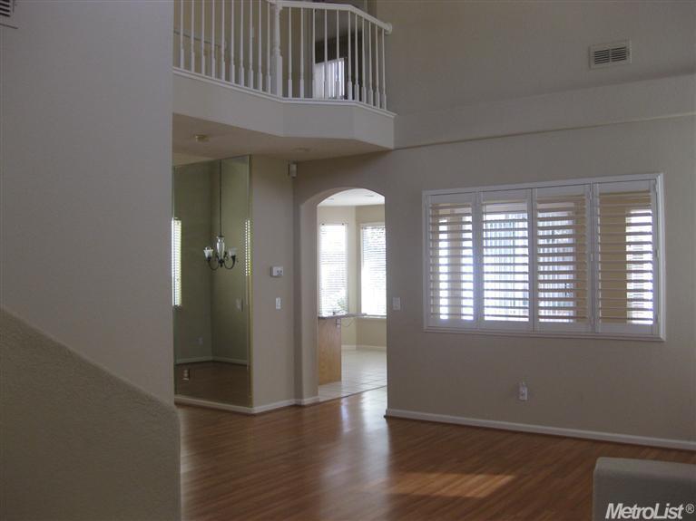 2452 Colby Ct, Tracy, CA 95377 photo 3