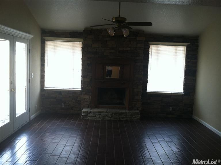 787 Folsom Way, Manteca, CA 95337 photo 4