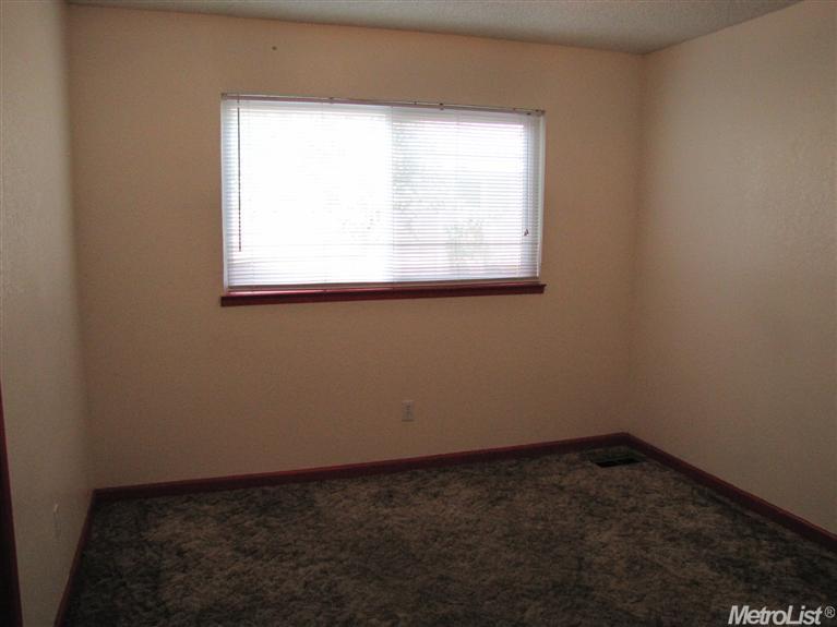 1565 Michael Way, Turlock, CA 95382 photo 14