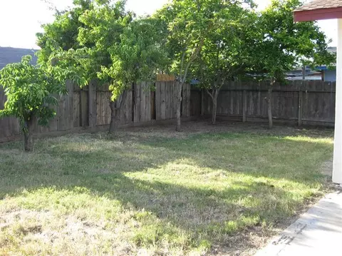 1105 Haron Ln, Modesto, CA 95351 photo 12