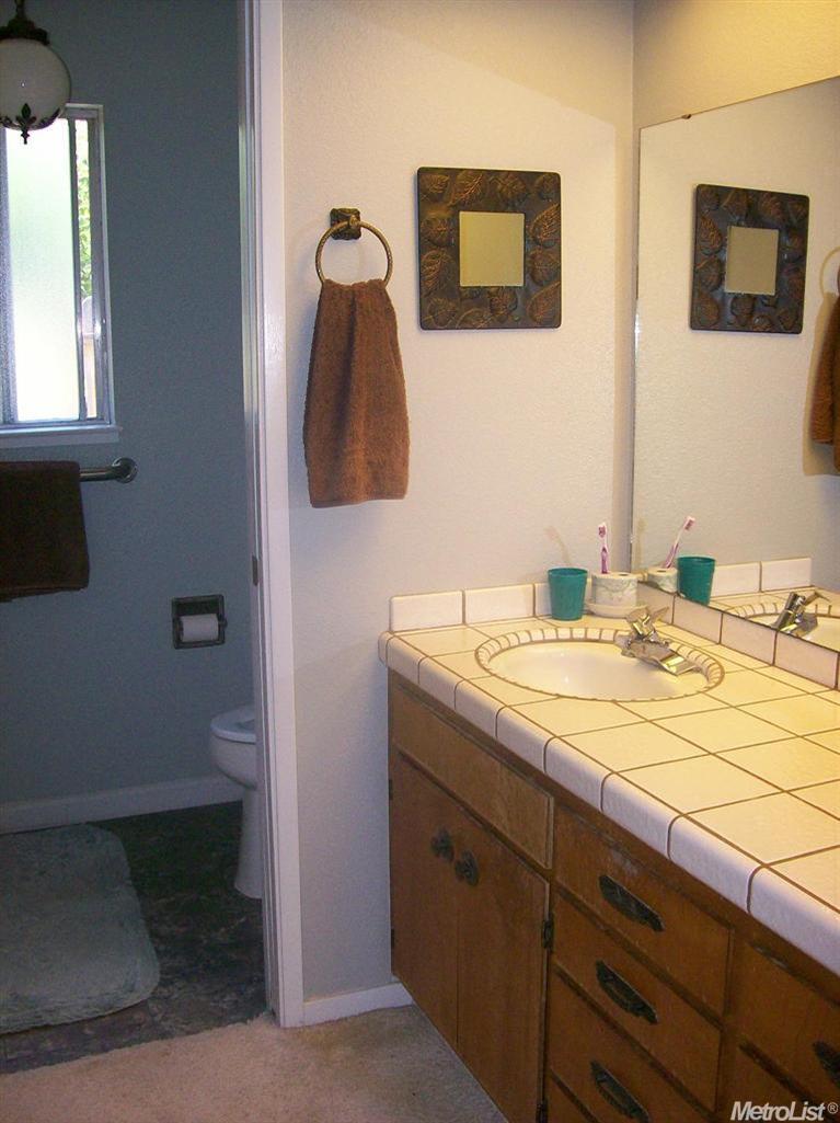 107 E Lowell Ave, Tracy, CA 95376 photo 8