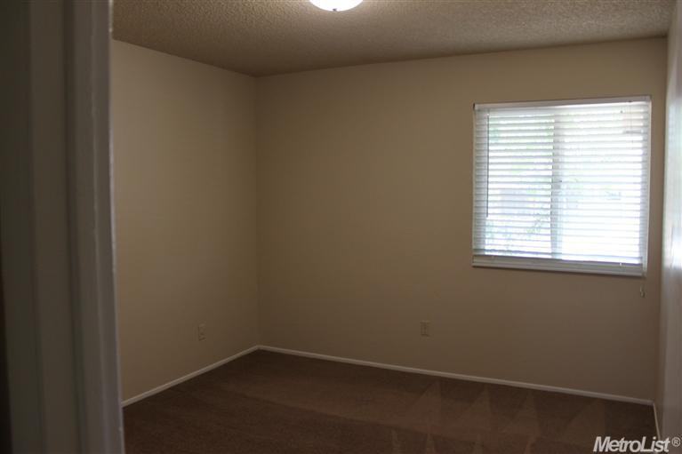 7917 Bellingrath Dr, Elverta, CA 95626 photo 5