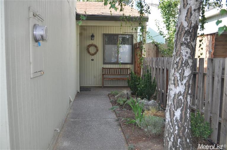 4366 Cowell Blvd, Davis, CA 95618 photo 2