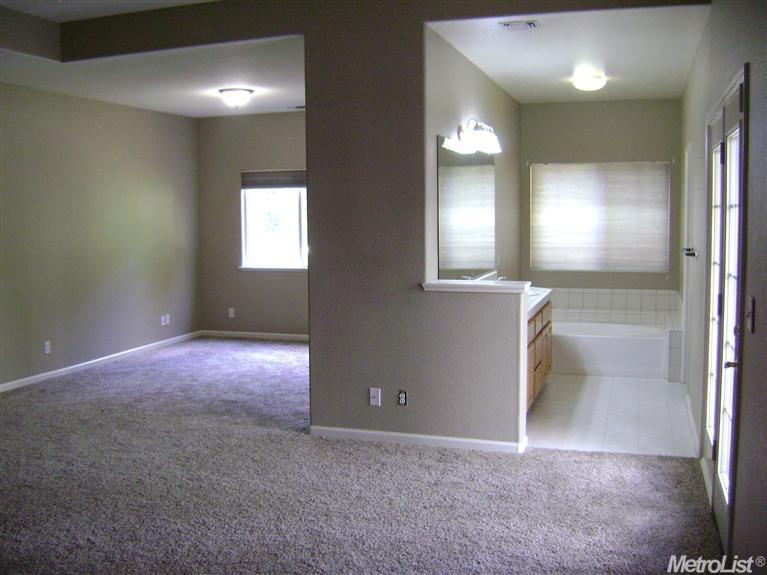 2426 N Johnson Rd, Turlock, CA 95382 photo 7