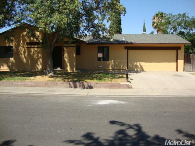 3005 Pyramid Dr, Ceres, CA 95307 photo 1