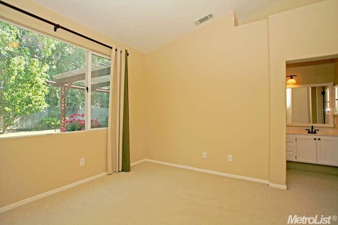 116 Farham Dr, Folsom, CA 95630 photo 14