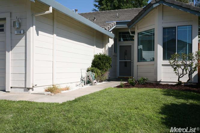 116 Farham Dr, Folsom, CA 95630 photo 2