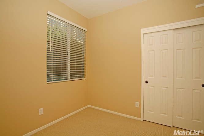 116 Farham Dr, Folsom, CA 95630 photo 9
