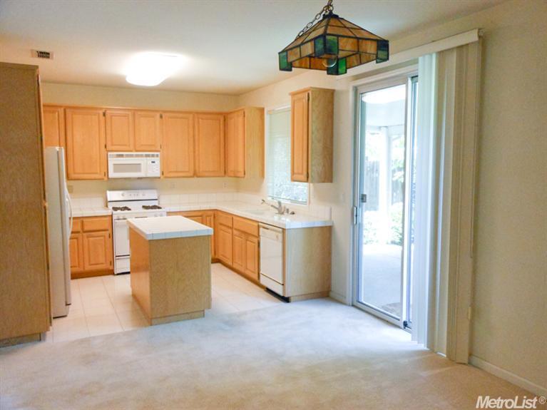 4105 Geyser Ln, Carmichael, CA 95608 photo 2