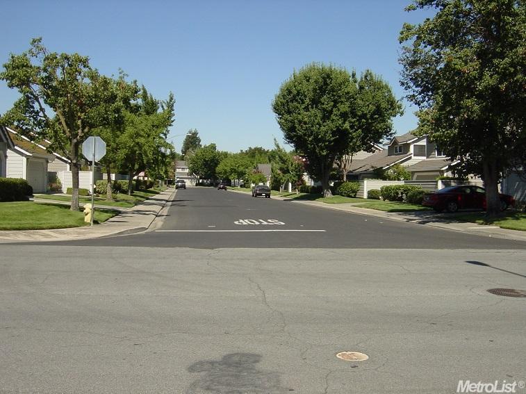 3512 Regency Park Dr, Modesto, CA 95356 photo 1