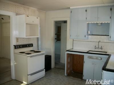 228 1st St, Lodi, CA 95240 photo 5