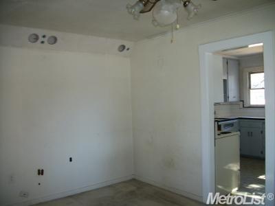 228 1st St, Lodi, CA 95240 photo 3