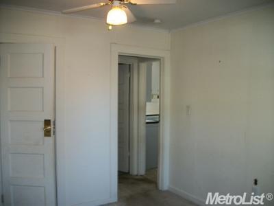 228 1st St, Lodi, CA 95240 photo 6