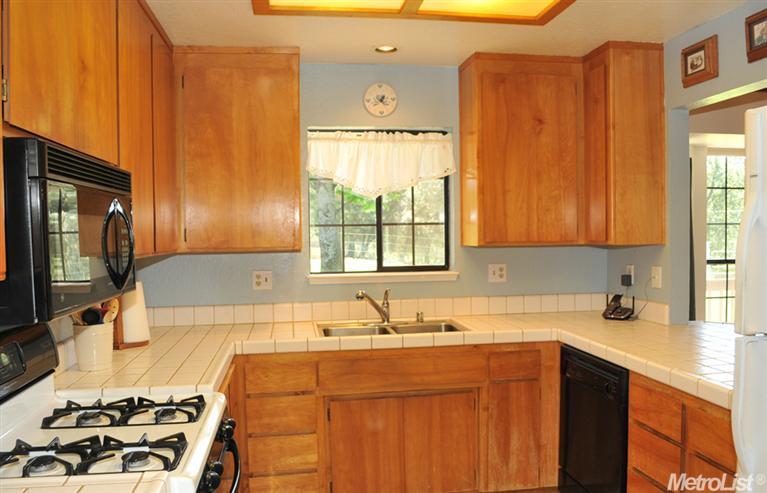 10906 Prospector Rd, Rough And Ready, CA 95975 photo 9